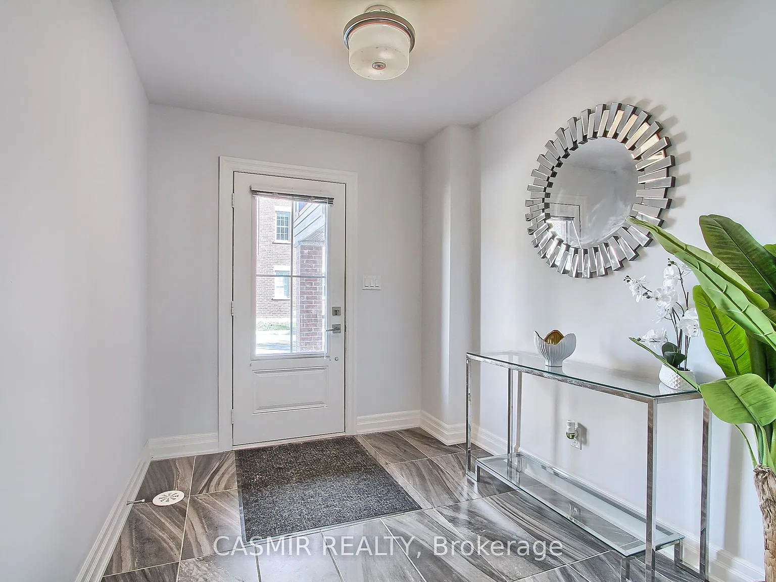 4 bed, $4,500 — Photo 4