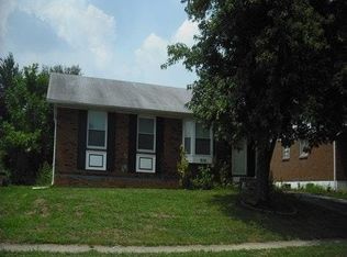 916 Capitol Hills Dr, Jeffersonville, IN 47130