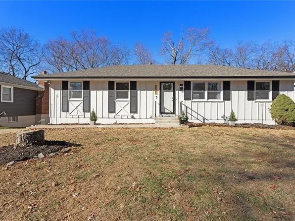 7728 NW Milrey Dr, Kansas City, MO 64152