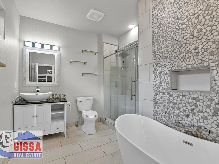 1043 Longspur Ln — Photo 28