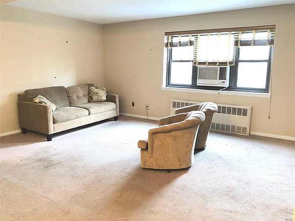 3rd image of 3130 138th St APT 4E