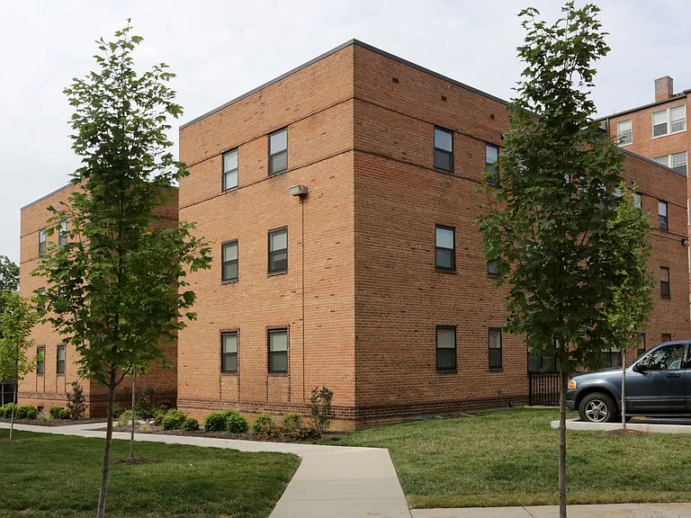 Takoma Flats — Photo 44