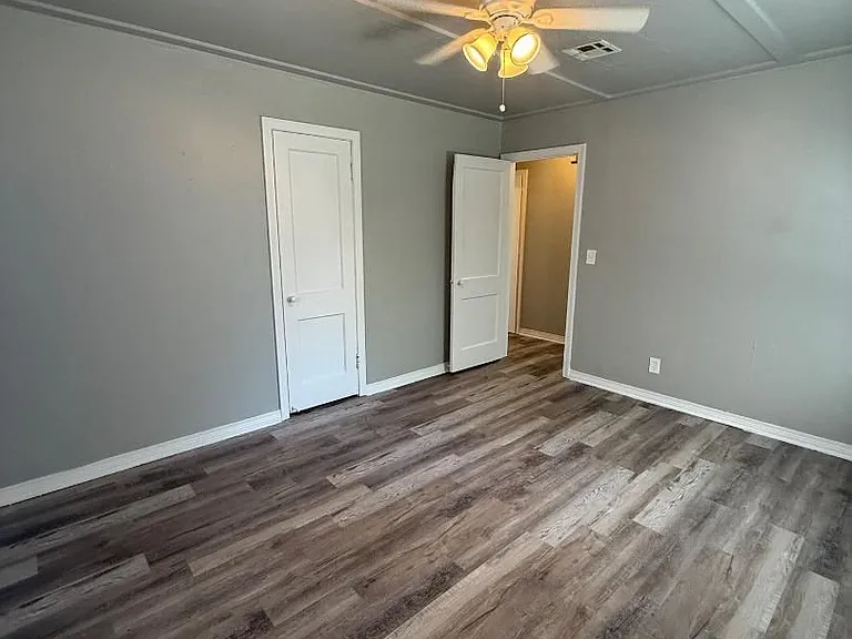 1122 Arkansas St — Photo 9