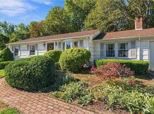 100 Sleepy Hollow Dr, Cumberland, RI 02864