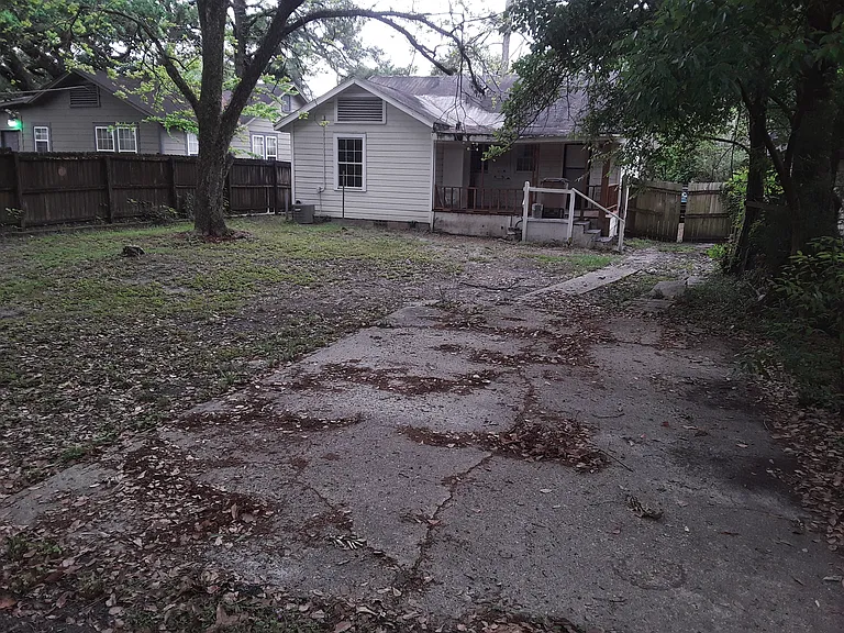 355 Pinehill Dr — Photo 15