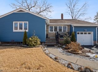 547 River Rd, New Milford, NJ 07646