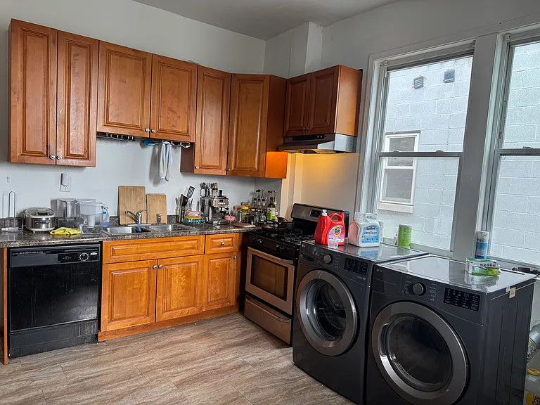1038 S Oakley Blvd #3 — Photo 7