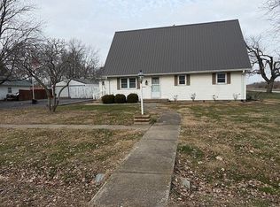 100 Adams St, Coatsburg, IL