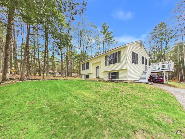 28 Beechwood Drive, Winthrop, ME 04364
