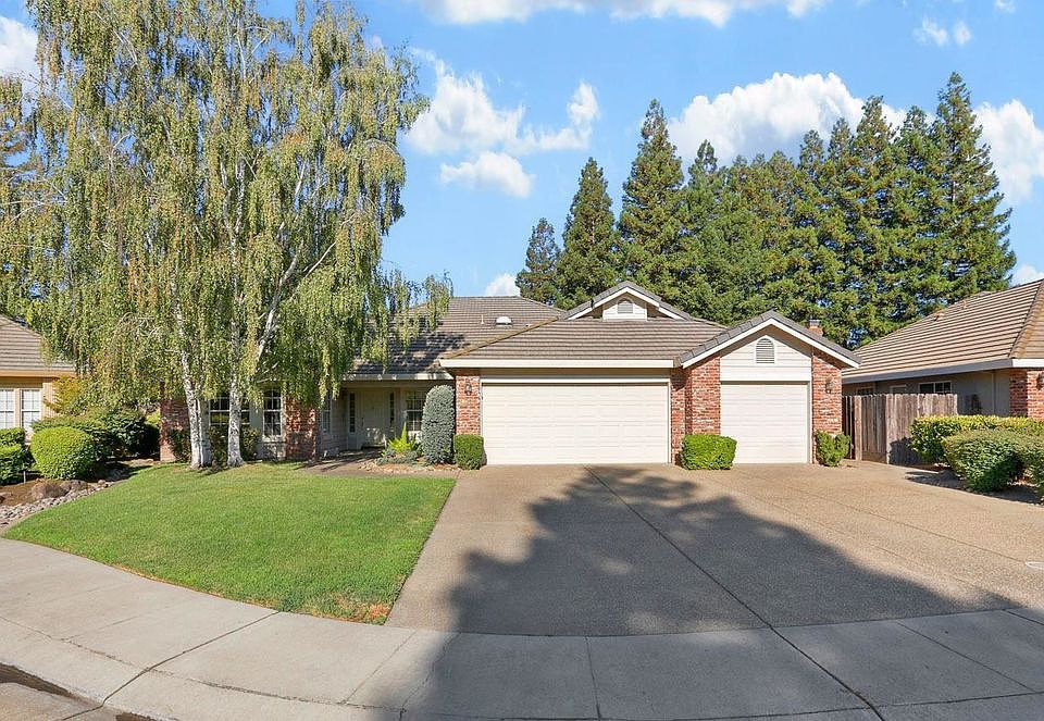 1st image of 19333 N Page Ct