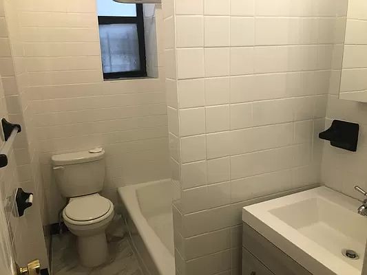 4th image of 40-05 Ithaca St #4A