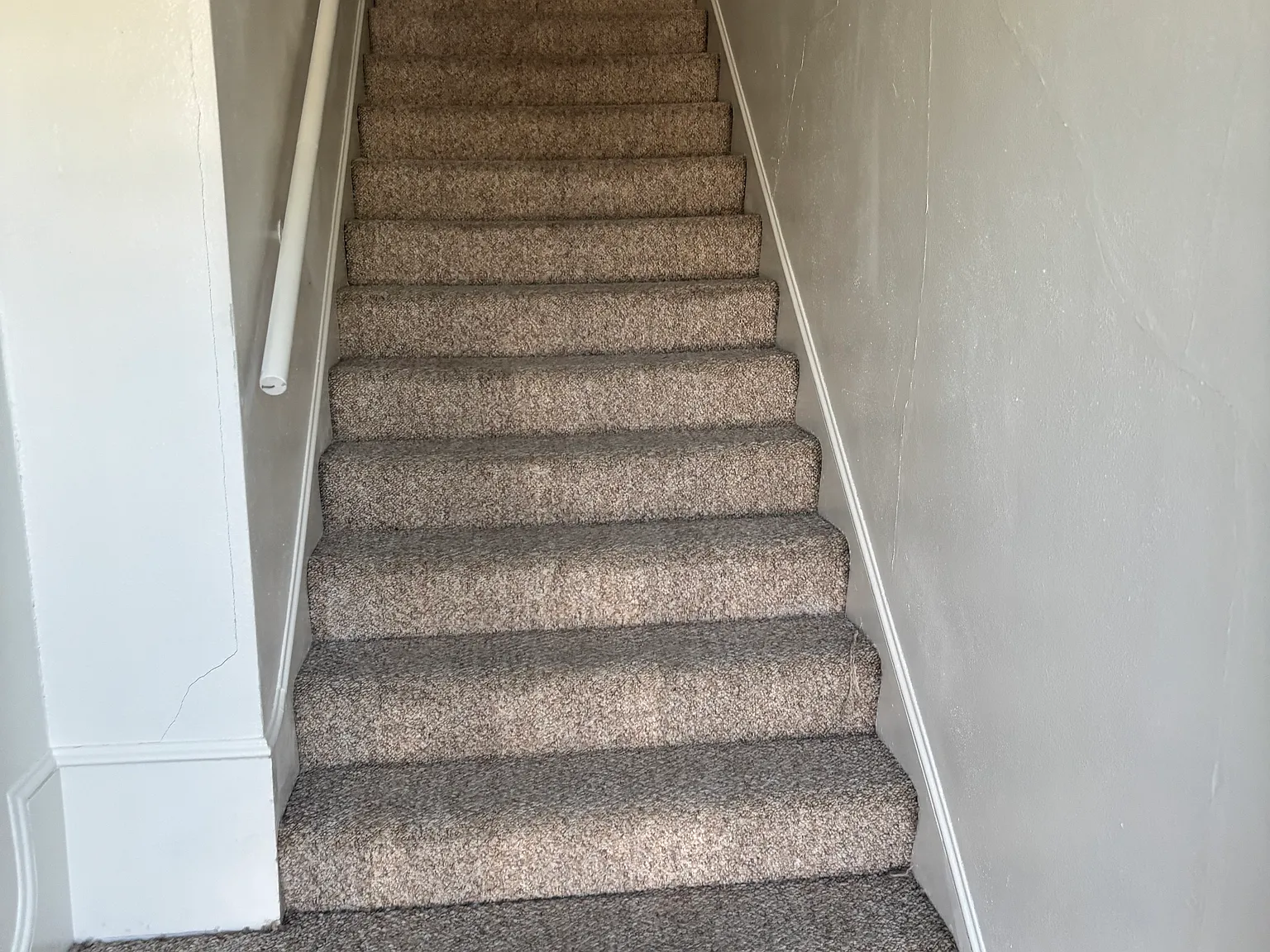 2 bed, 1000 sqft, $1,725 — Photo 2