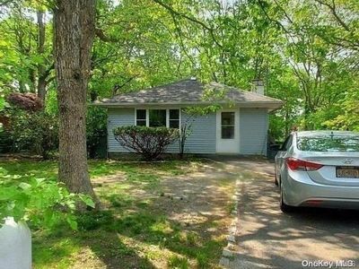 122 Pawnee Avenue, Mastic, NY, 11950