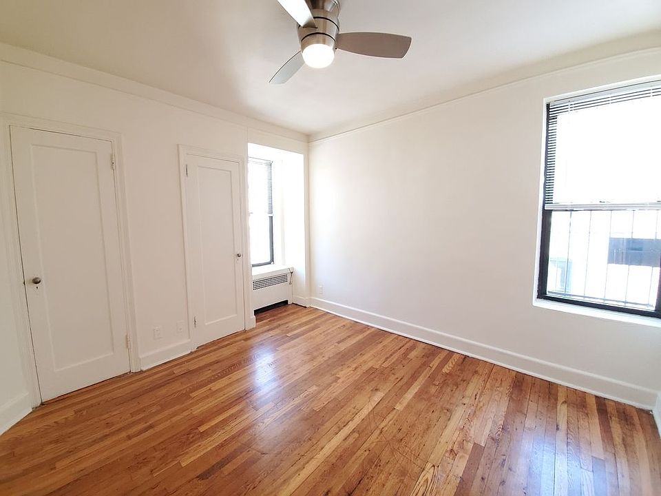 1st image of 225 W 15th St APT 3C