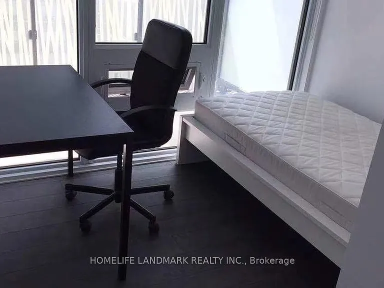 42 Charles St E #1401 — Photo 3