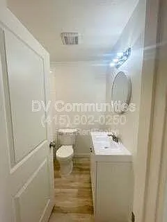 1246 Hughes St — Photo 13