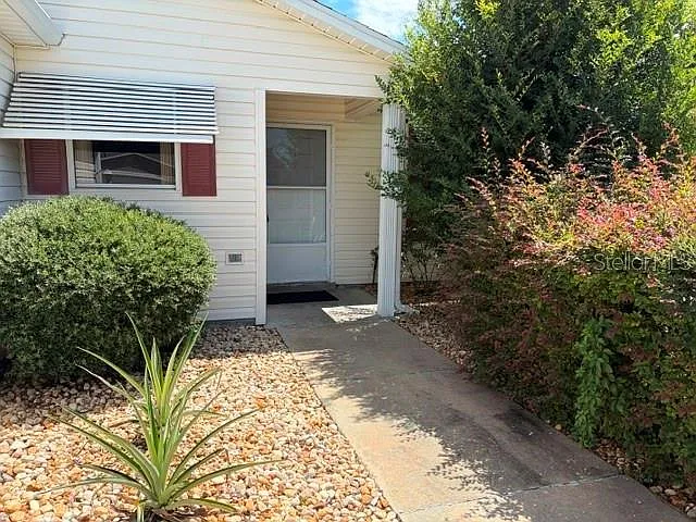 17663 SE 92nd Grantham Ter — Photo 2