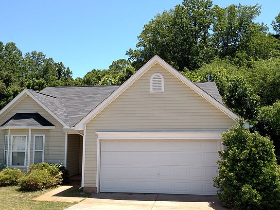 2nd image of 2256 Wexford Way