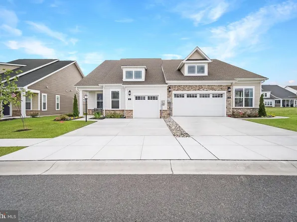 110 Grand Overlook Dr, Gettysburg, PA 17325
