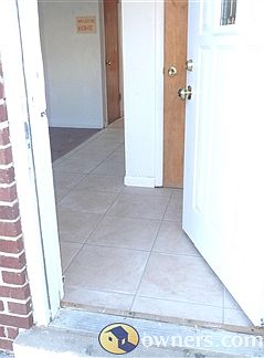 Easy to maintain entry