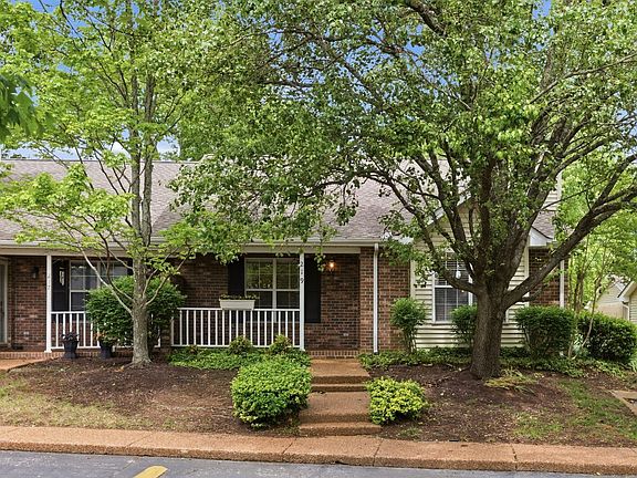 3rd image of 219 Pepper Ridge Cir