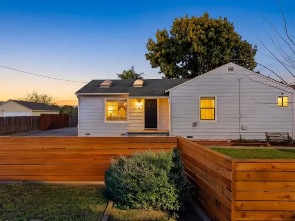 9 Nona Ave, Freedom, CA 95019