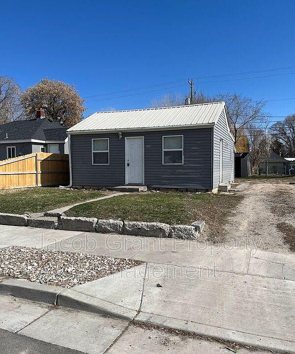 1st image of 350 Short St