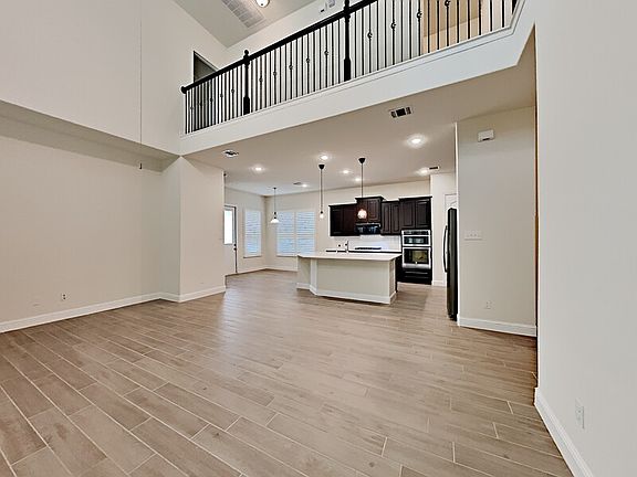 2nd image of 17534 Sequoia Dr