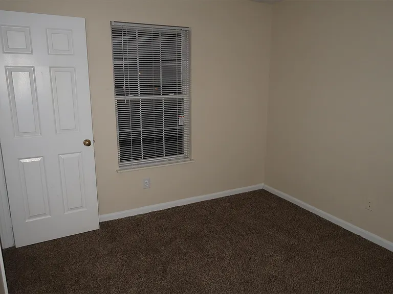 4111 Blue Lick Ct #5 — Photo 6