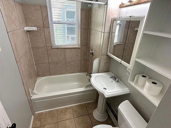 5th image of 394 Centre St #2