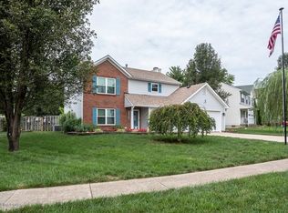 220 Washington Cir, La Grange, KY 40031