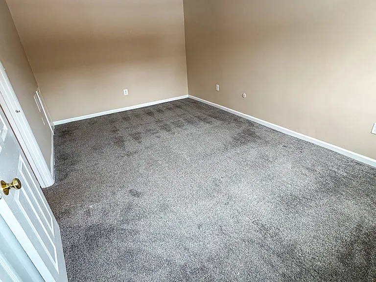 Springfield Valley Apartments — Photo 21