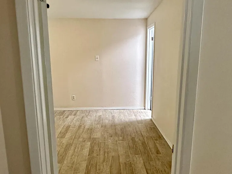 10101 Renfrew Dr — Photo 28