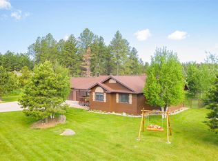 113 Hayloft Ct, Custer, SD 57730