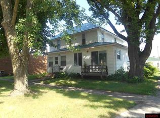 210 S St E, Amboy, MN 56010