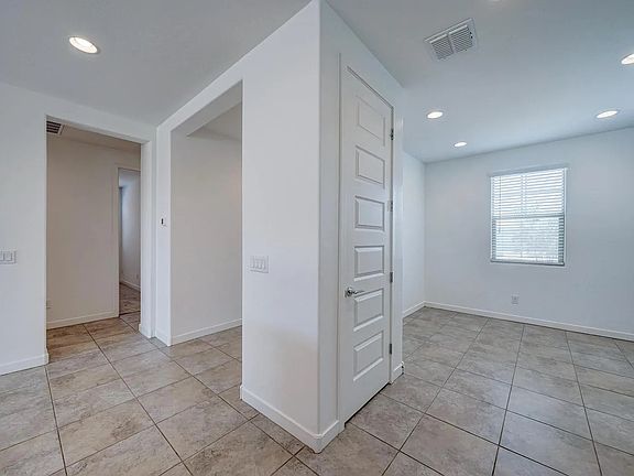4th image of 16882 W Las Palmaritas Dr