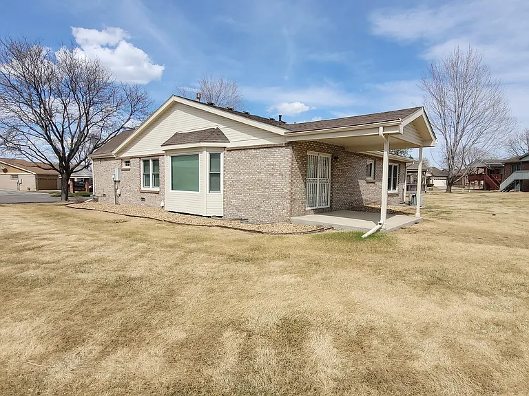 9214 Winona Ct — Photo 3