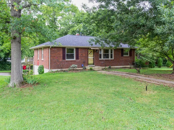 2705 McKeige Dr, Nashville, TN 37214