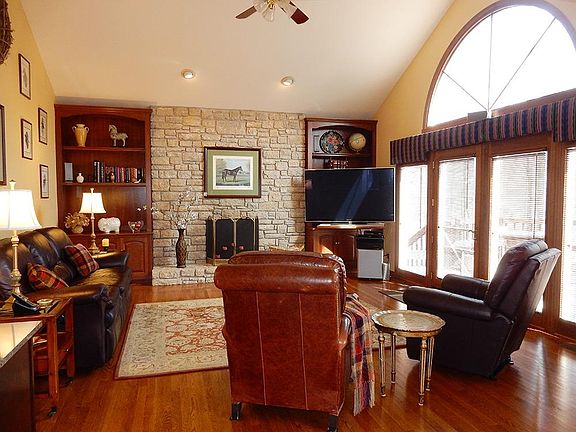 4th image of 3475 Carpenters Creek Dr