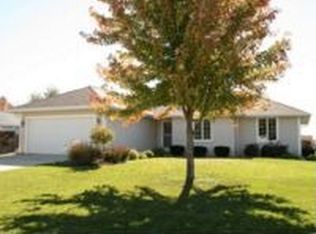 3928 Windwood Dr, Janesville, WI 53546