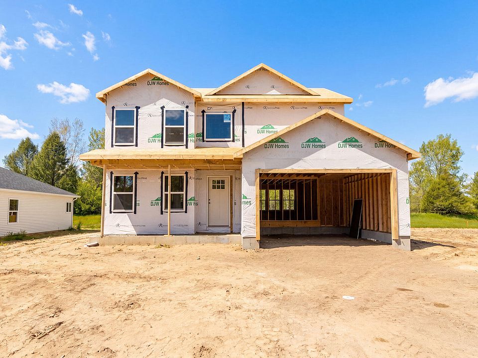 1st image of 2018 Green Acres Dr