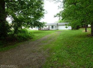 67251 Bulhand Rd, Cassopolis, MI 49031
