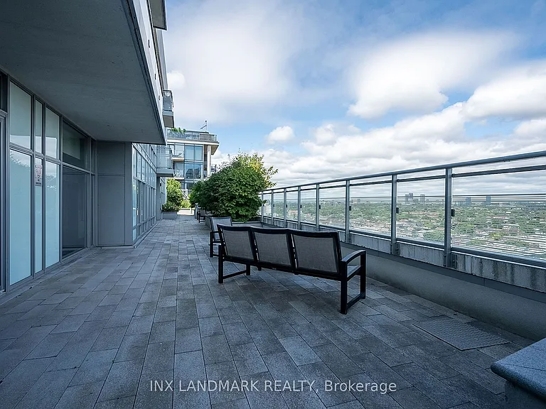 525 Adelaide St W #LPH31 — Photo 5