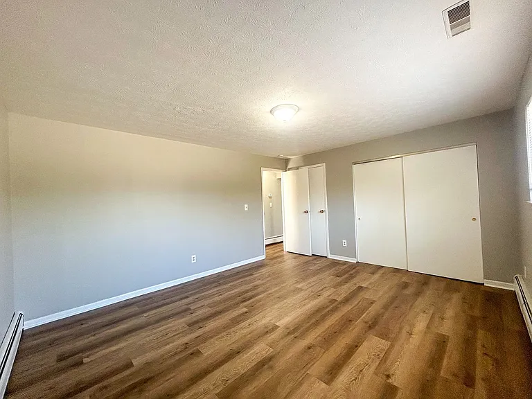 5910 Belmont Ave #3 — Photo 11