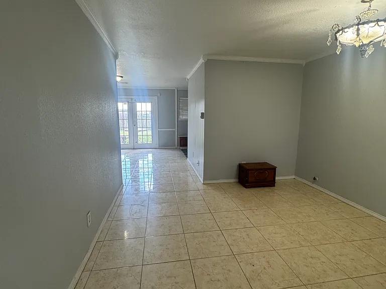 4323 Oakside Dr — Photo 6