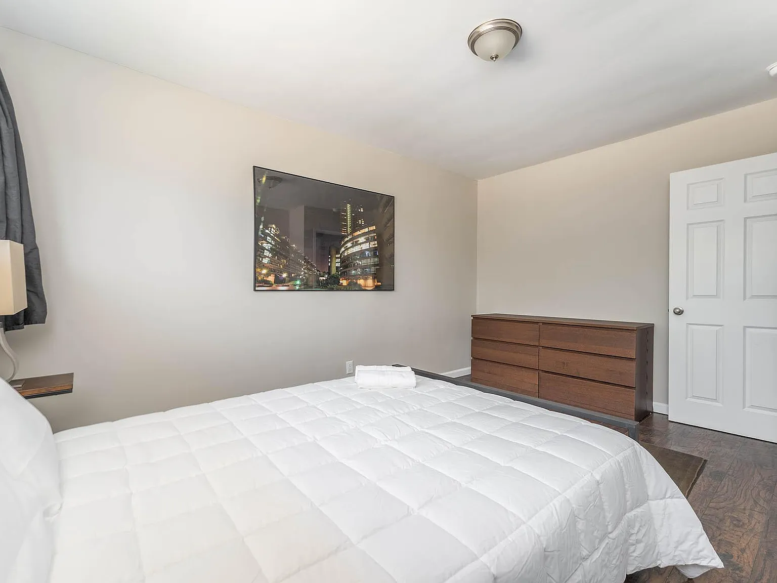 3 bed, 1122 sqft, $2,795 — Photo 2