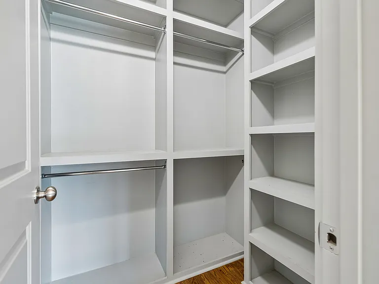 720 Flint Ridge Dr — Photo 5