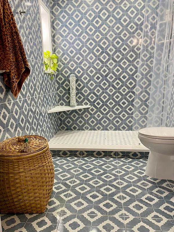 2 bed, 1.0 bath, 900 sqft, $2,475 — Photo 2