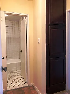 Rented by Prime Realty | media 4