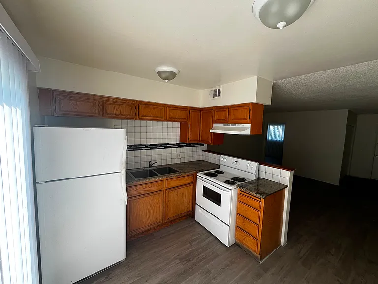 761 E Twain Ave #4 — Photo 1